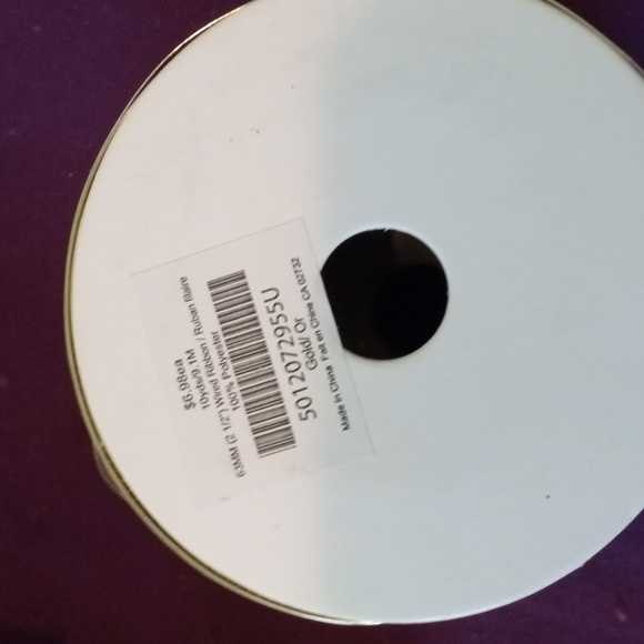 Gift wrap ribbon - Picture 3 of 6